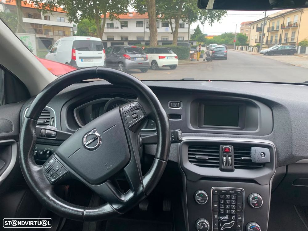 Volvo V40 2.0 D2 Inscription - 6