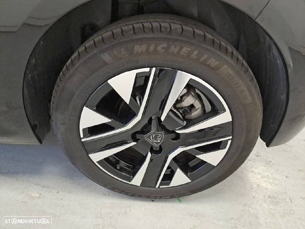 Peugeot 208 1.2 Hybrid Allure e-DCS6 - 11