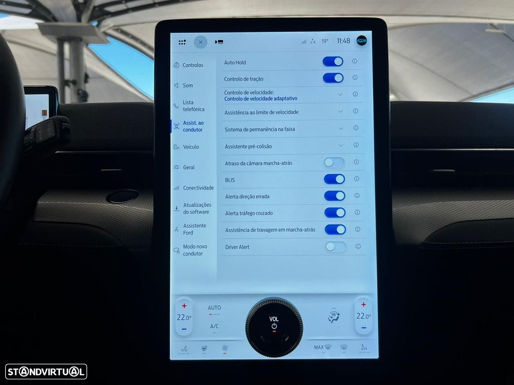 Ford Mustang Mach-E 75.7 kWh Premium AWD - 40