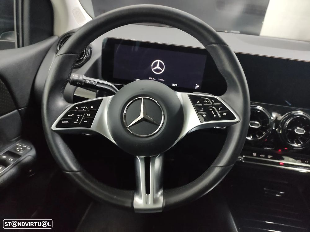 Mercedes-Benz B 180 d - 10