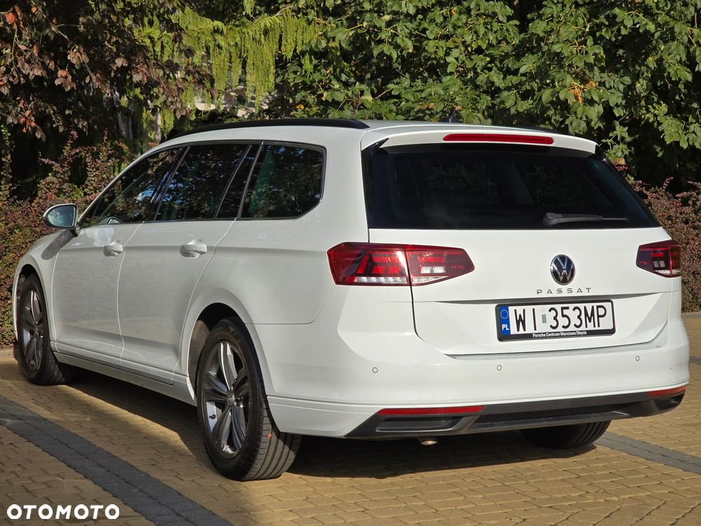 Volkswagen Passat Variant 2.0 TDI EVO Elegance DSG - 5