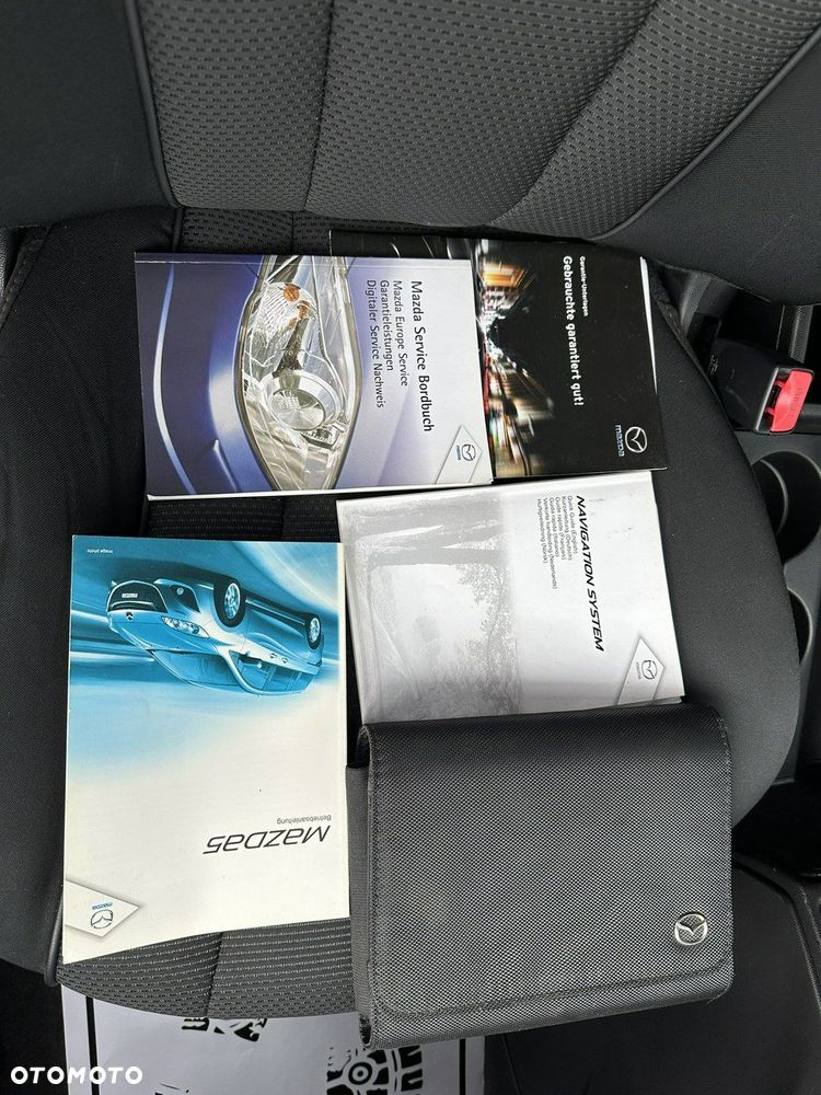Mazda 5 - 11