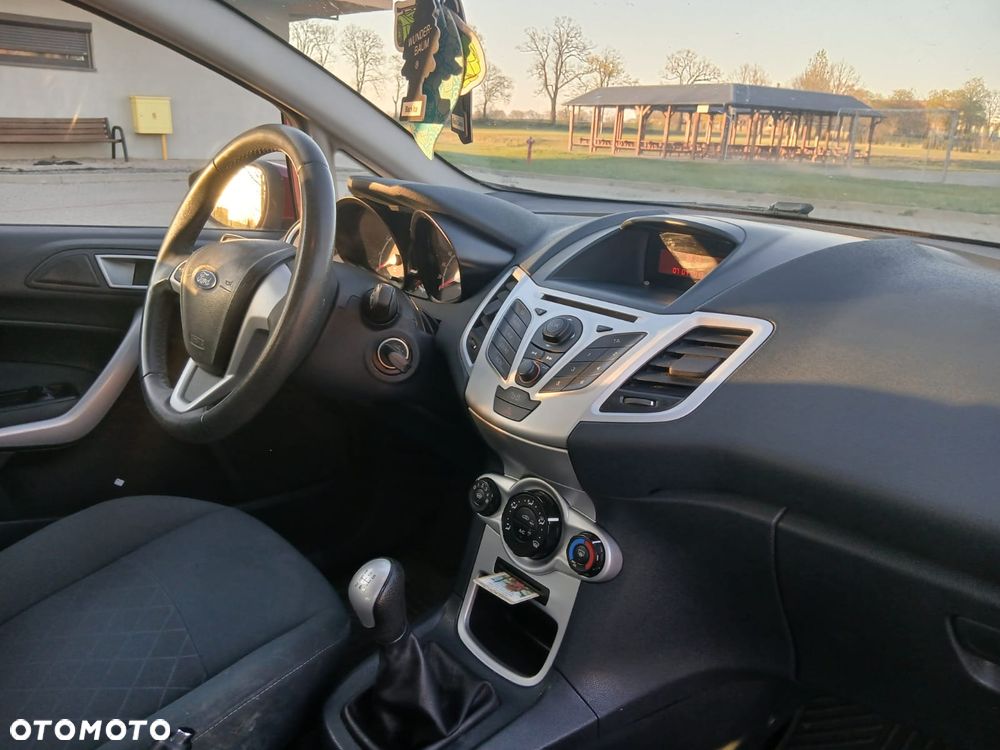 Ford Fiesta 1.25 Titanium EU5 - 8