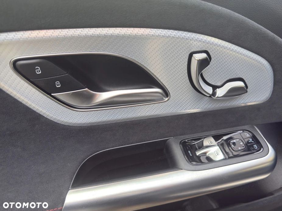 Mercedes-Benz CLA 200 mHEV 4-Matic 8G-DCT - 17