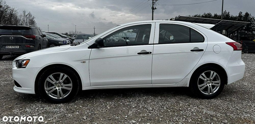 Mitsubishi Lancer - 9