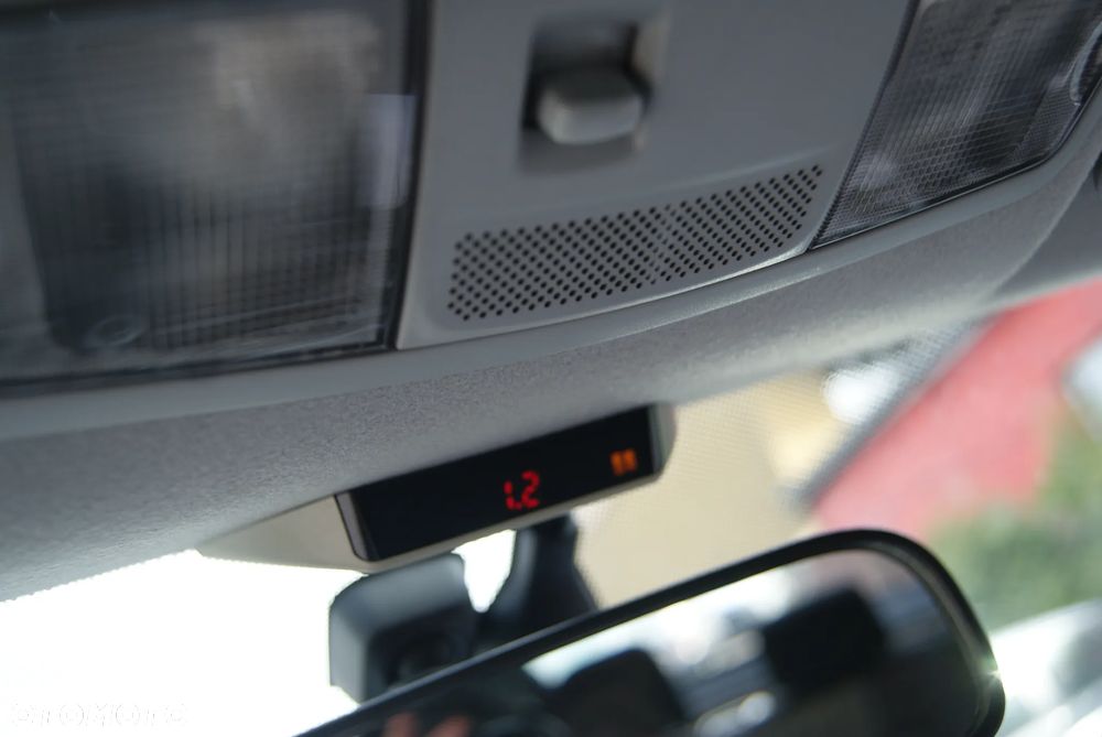 Mitsubishi Lancer 1.6 Inform - 29