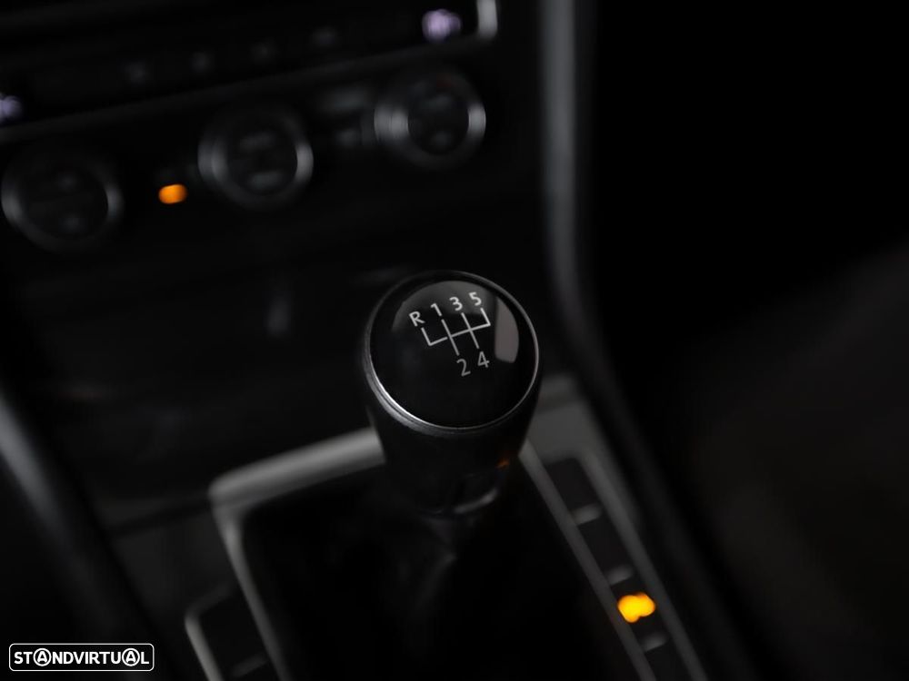 VW Golf Variant - 19