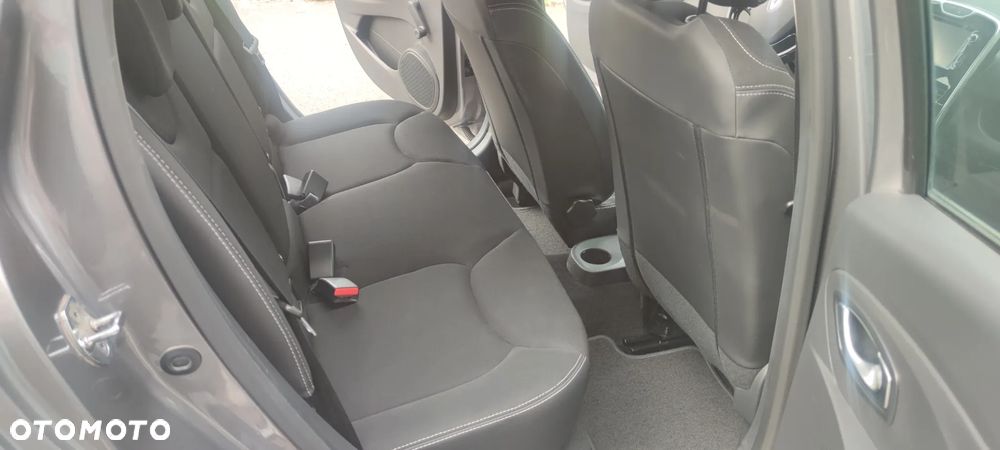 Renault Clio 1.2 16V Life - 8