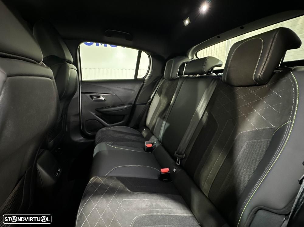 Peugeot e-208 50 kWh GT Pack - 10