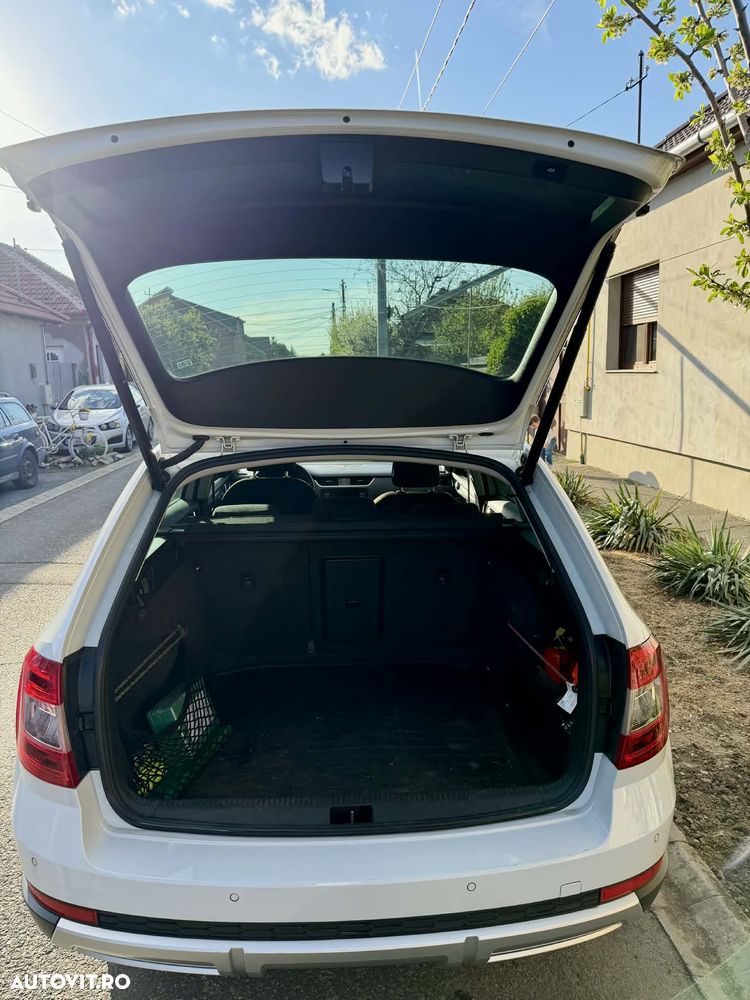 Skoda Octavia 2.0 TDI 4x4 DSG Scout - 5