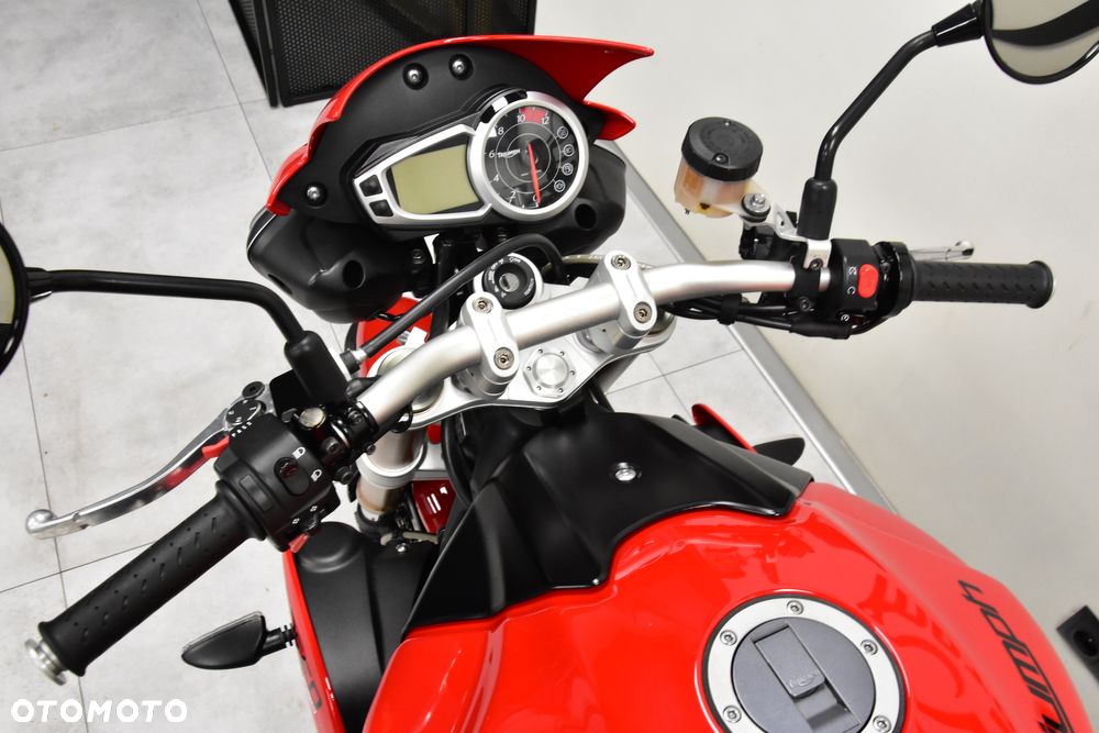 Triumph Speed Triple - 20