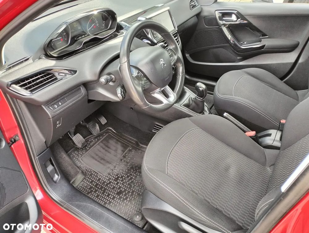 Peugeot 208 1.2 PureTech Active - 7