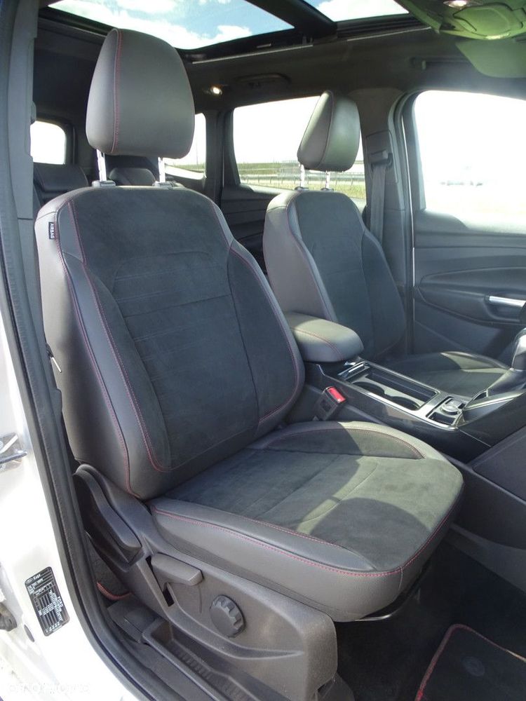 Ford Kuga 2.0 TDCi AWD ST-Line - 26