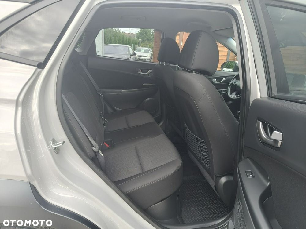Hyundai Kona - 25