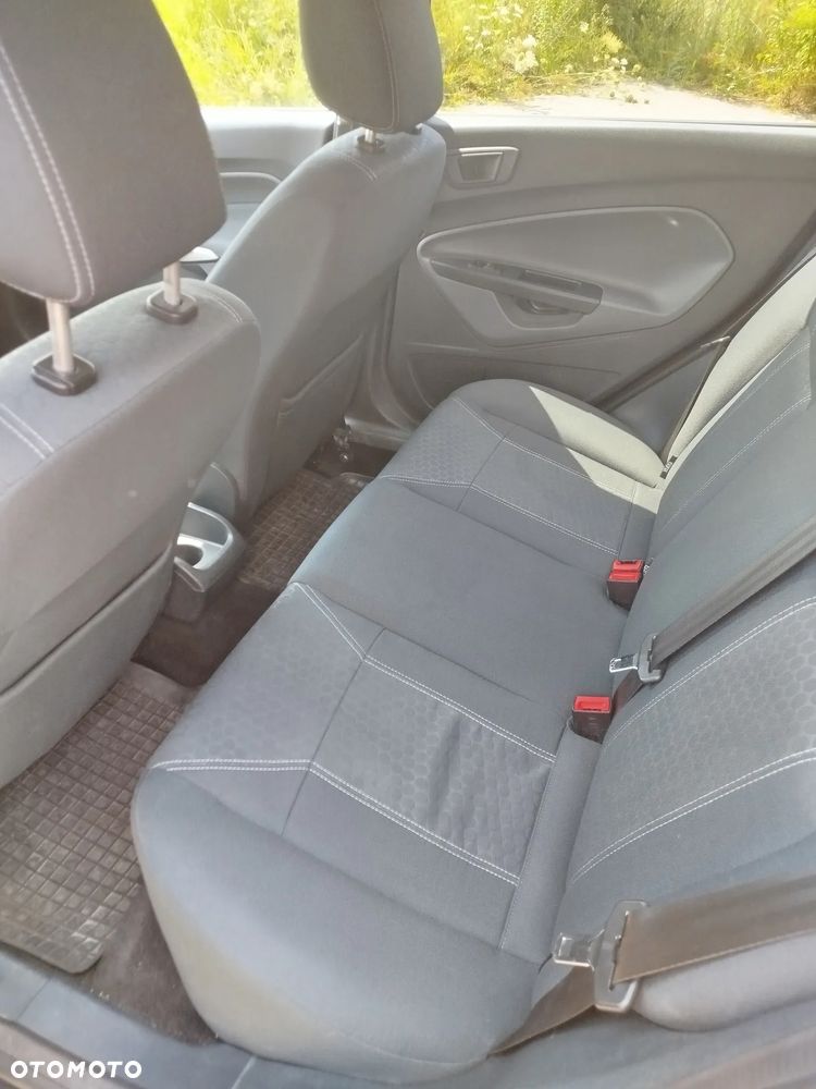 Ford Fiesta 1.6 Titanium - 9