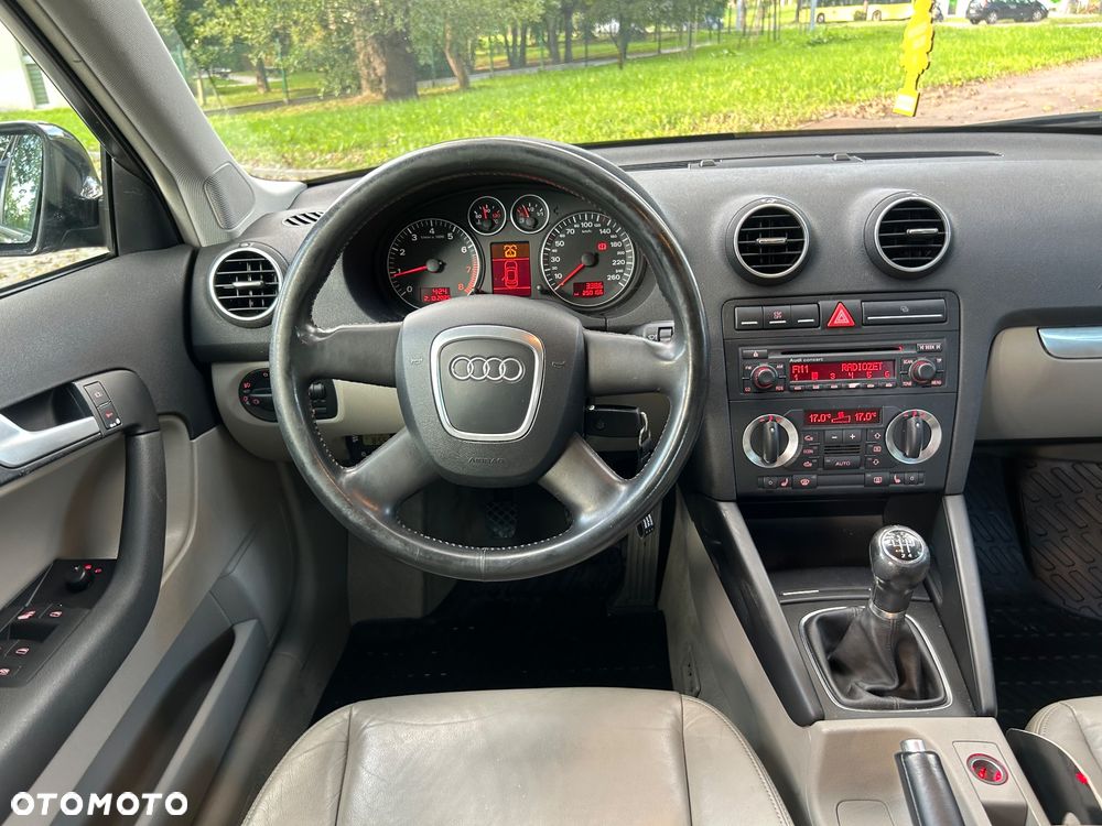 Audi A3 Sportback 1.6 Attraction - 8