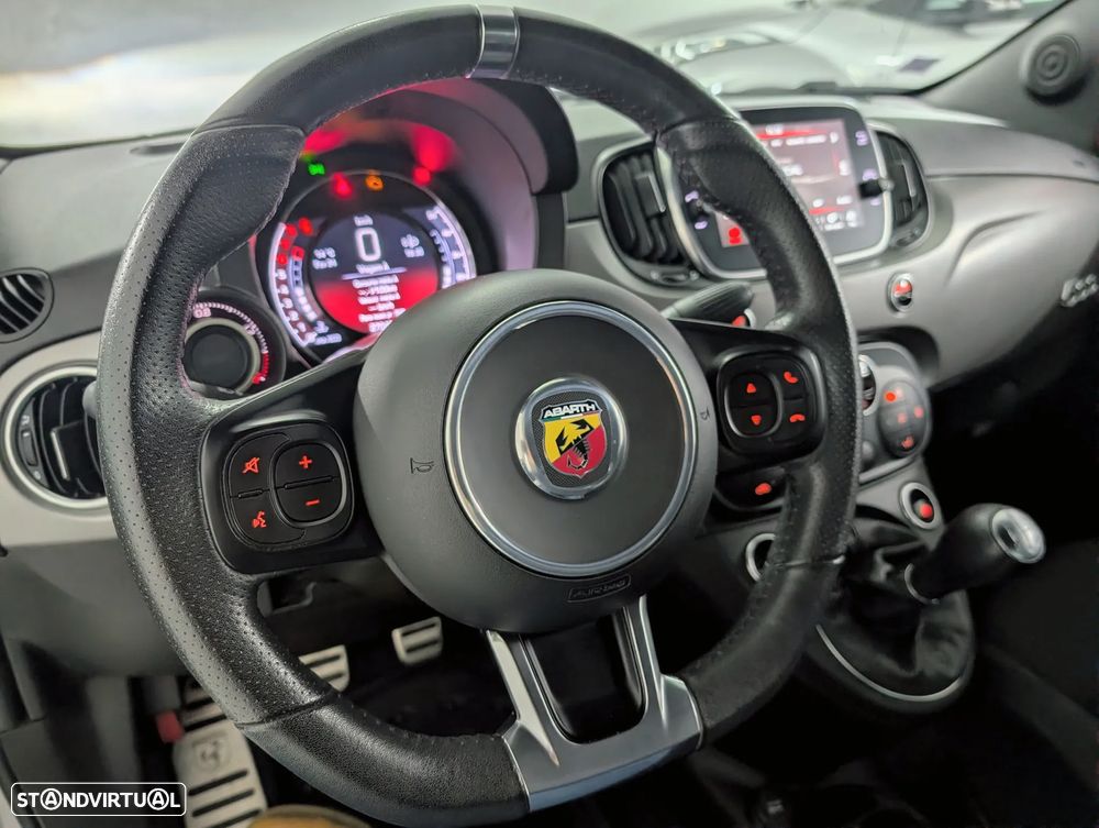 Abarth 595 1.4 T-Jet Pista 3.0 - 5