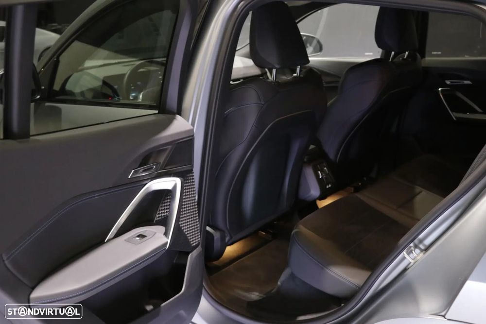 BMW iX2 eDrive20 Pack Desportivo M Pro - 24