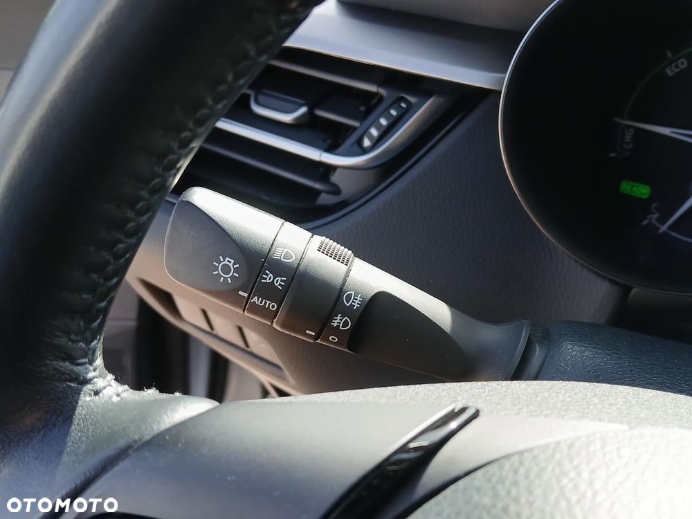 Toyota C-HR 2.0 Hybrid Executive - 29