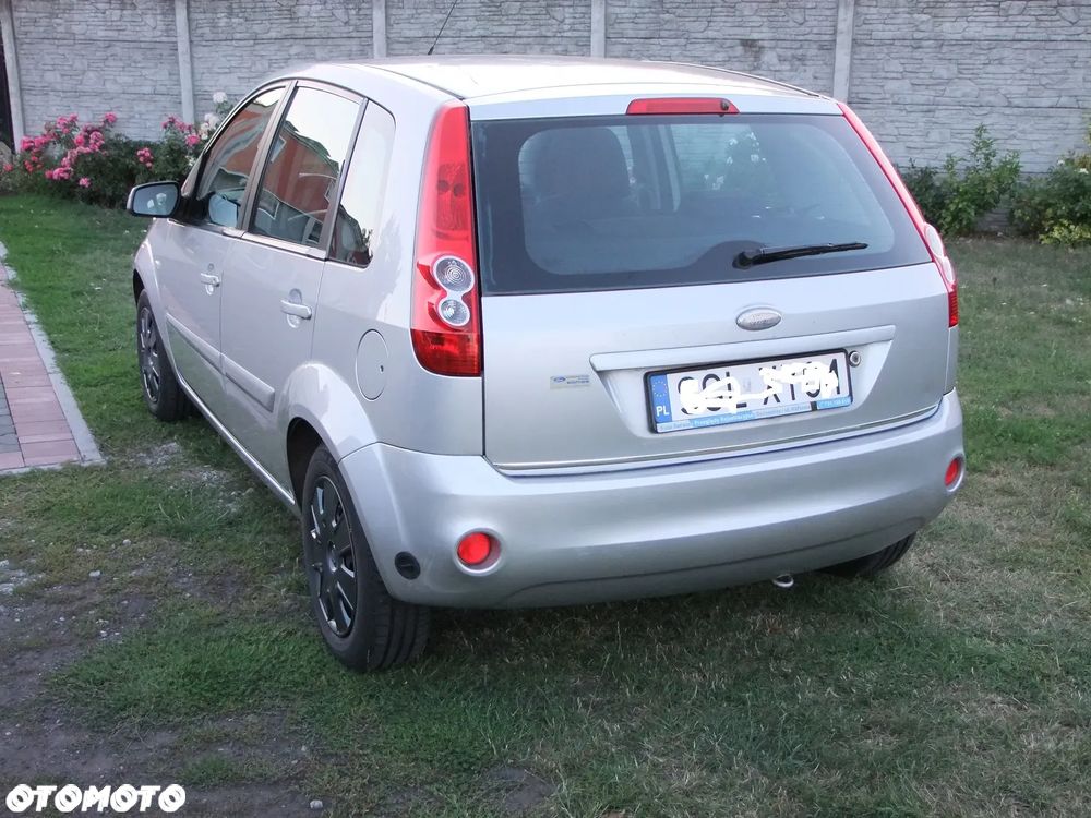 Ford Fiesta - 6