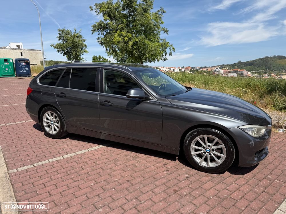 BMW 320 d Auto Line Luxury - 6