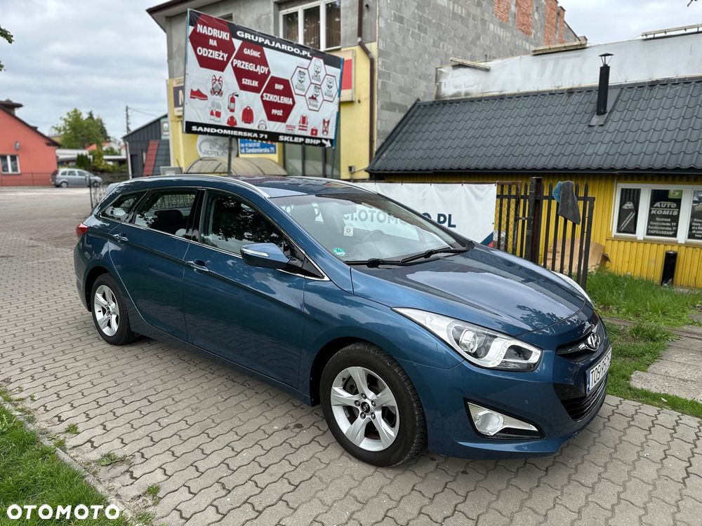 Hyundai i40 i40cw 1.7 CRDi Fifa World Cup Edition - 4