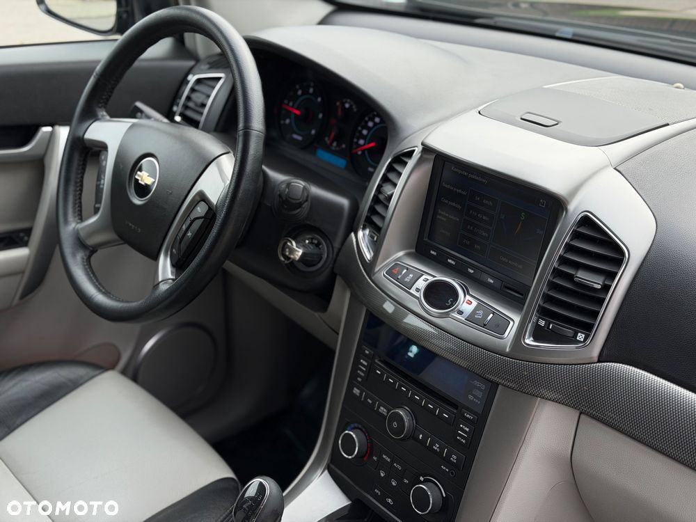 Chevrolet Captiva - 16