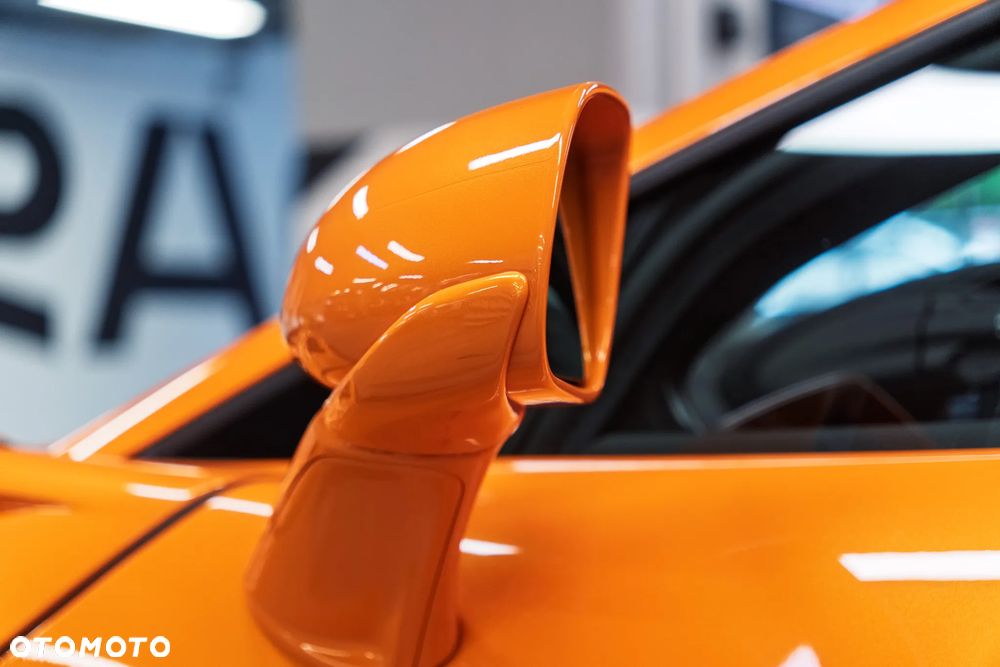 McLaren Artura - 10
