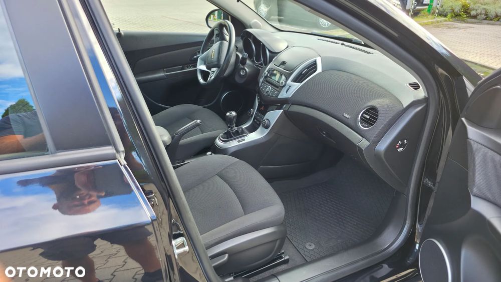 Chevrolet Cruze 1.8 LT - 17