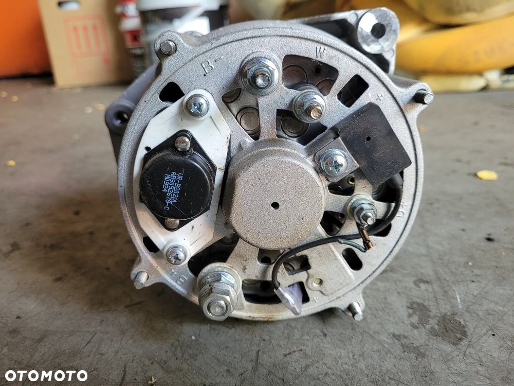 Alternator Volkswagen passat B3 (1991r.) - 1
