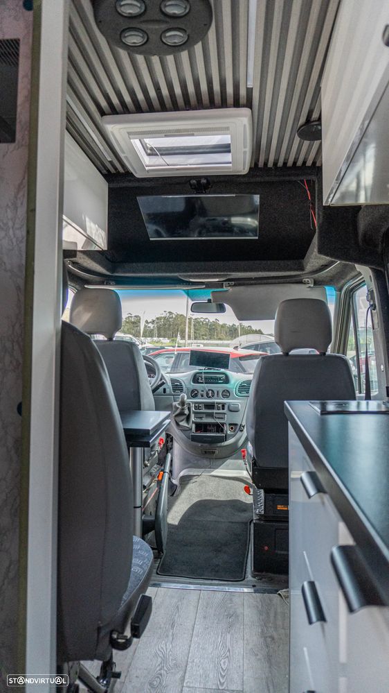 Mercedes-Benz Sprinter - 21