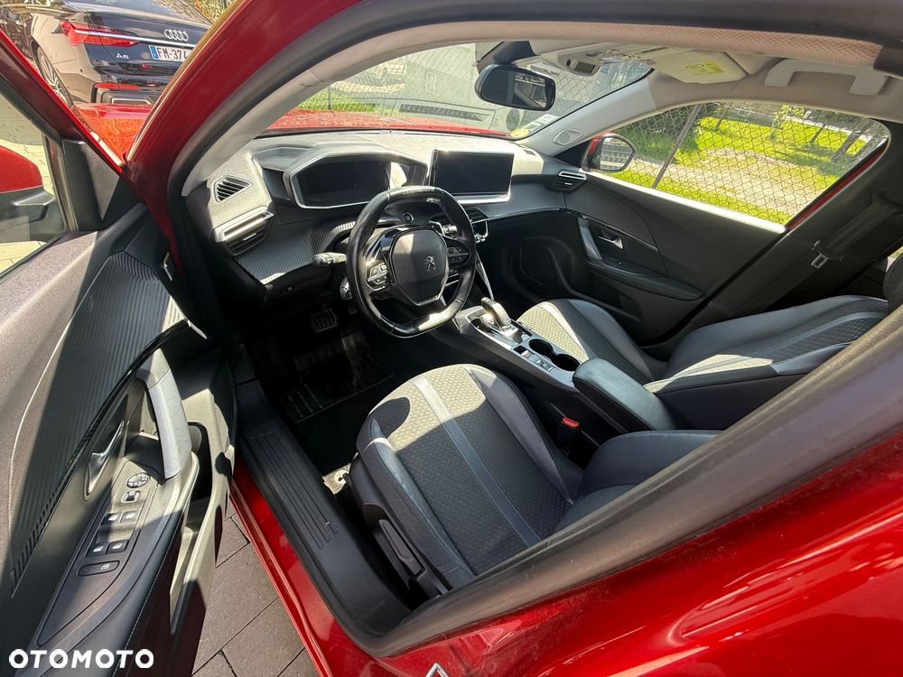 Peugeot 2008 1.5 BlueHDi Allure S&S EAT8 - 9