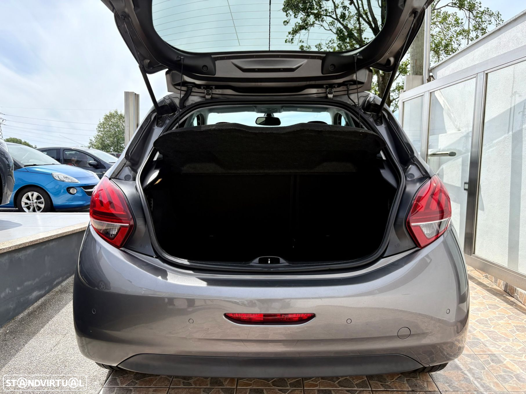 Peugeot 208 1.2 PureTech Style - 6