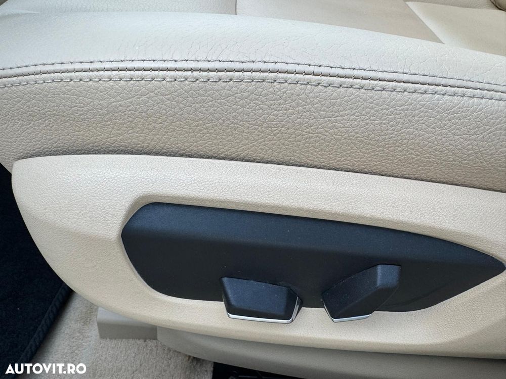 BMW Seria 5 520d Aut. Edition Fleet - 24