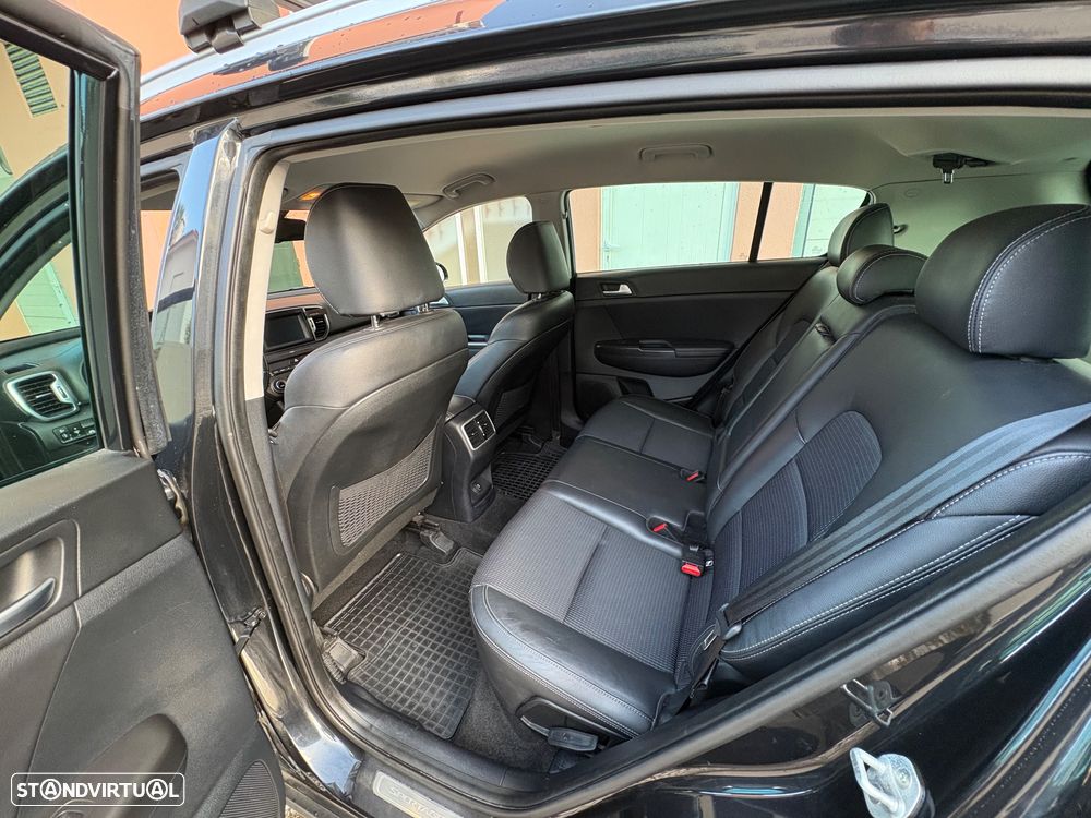 Kia Sportage 1.7 CRDI ISG LX - 10