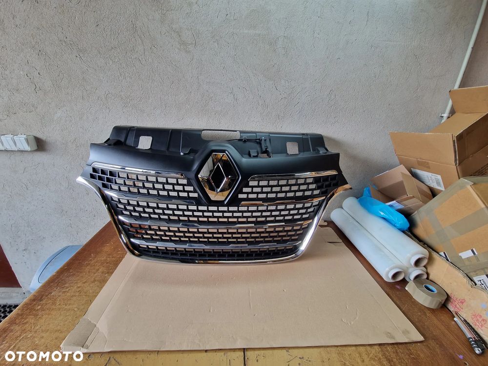 GRIL ATRAPA RENAULT MASTER IV 2022r - 1