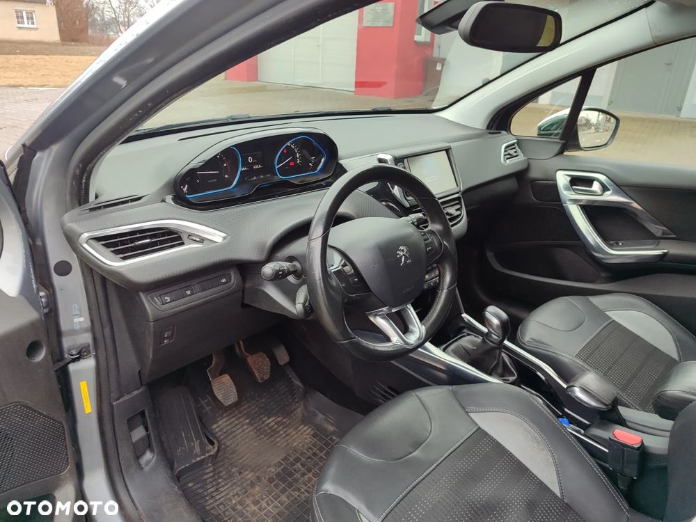 Peugeot 2008 1.6 e-HDi Active S&S - 12