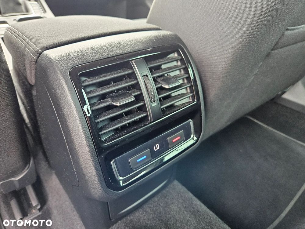 Volkswagen Passat 1.5 TSI OPF Elegance - 15