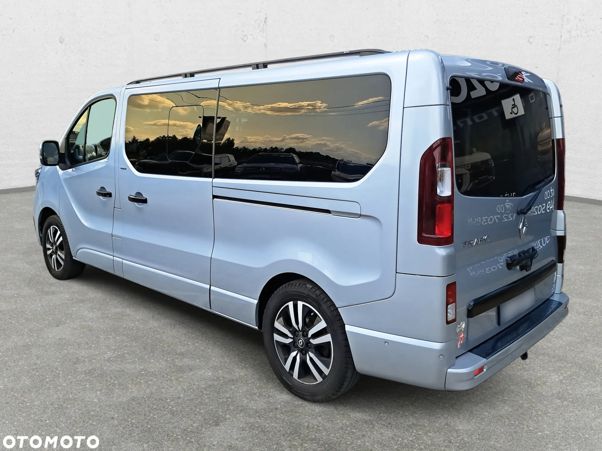 Renault Trafic Grand SpaceClass 2.0 dCi EDC - 7