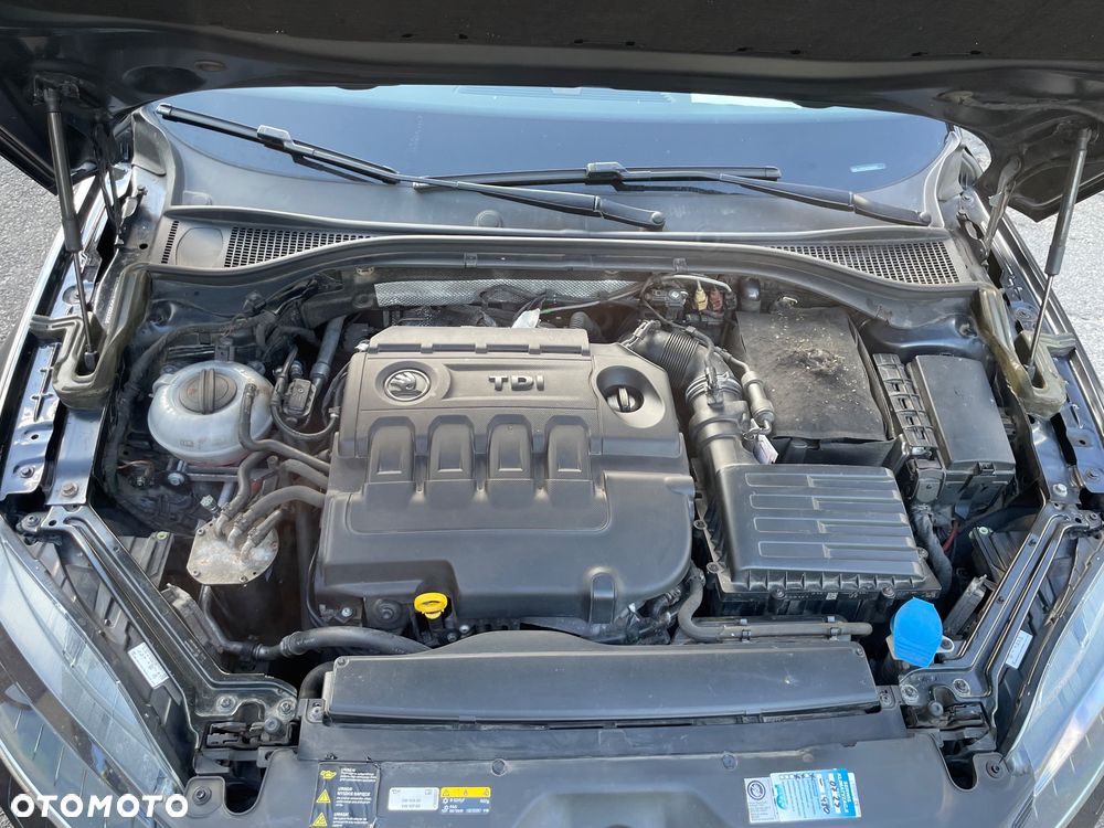 Skoda Superb 2.0 TDI Style DSG - 8