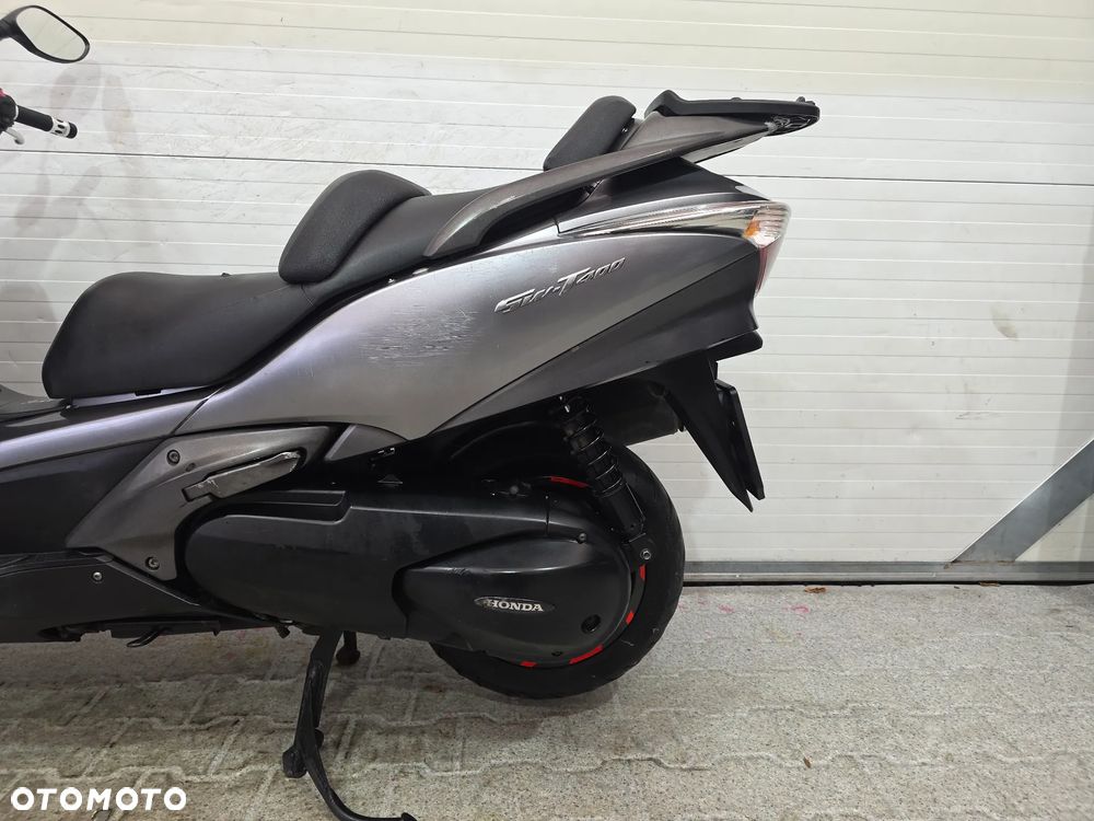 Honda Silver Wing - 11