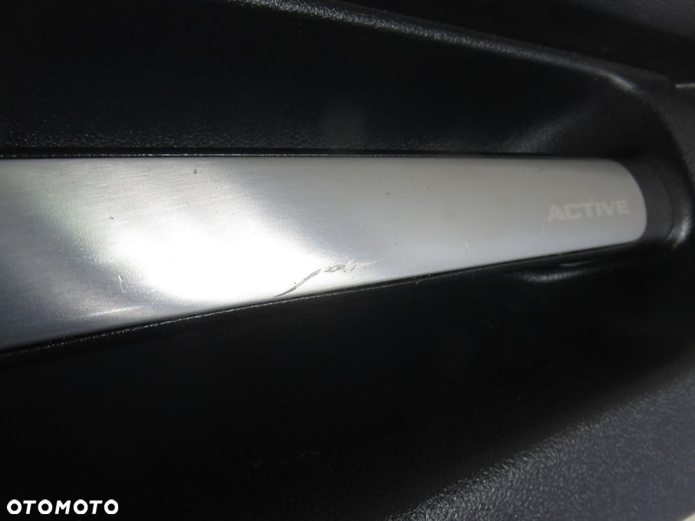 DESKA KIA SPORTAGE II  569001F200 511651900B 511652200A - 2