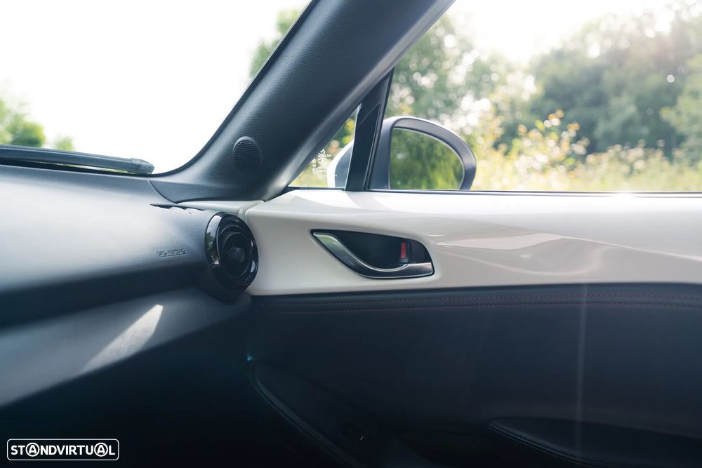 Mazda MX-5 MZR 1.5 RF Sky.Evolve Navi - 47