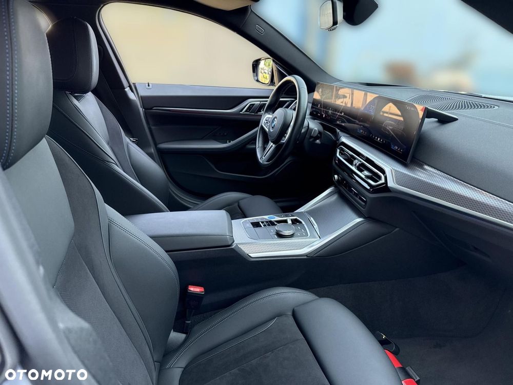 BMW i4 - 7