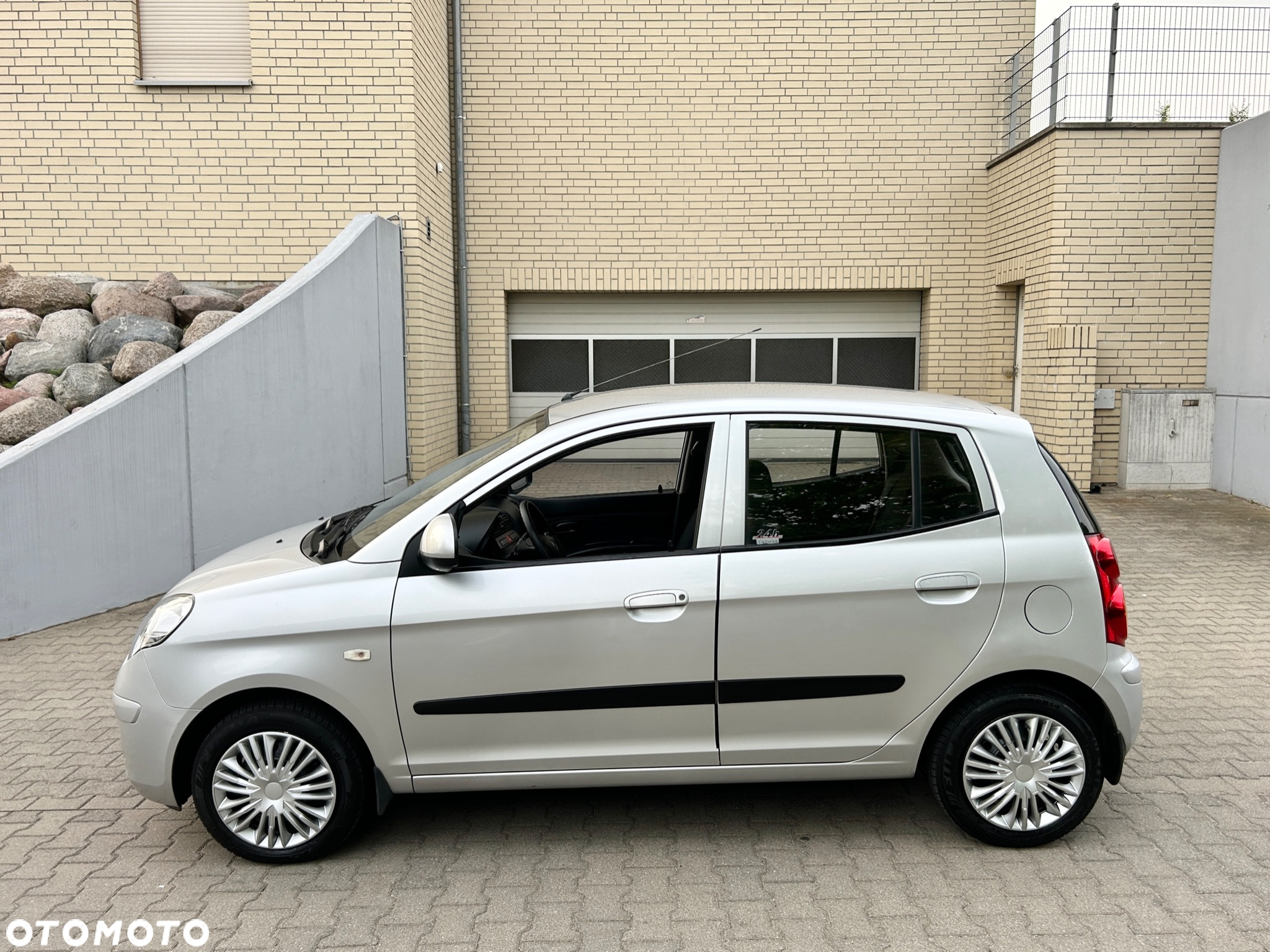 Kia Picanto - 3