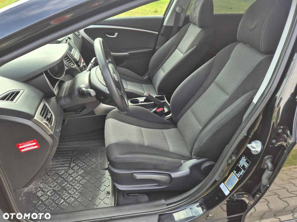 Hyundai i30 1.4 Classic - 9