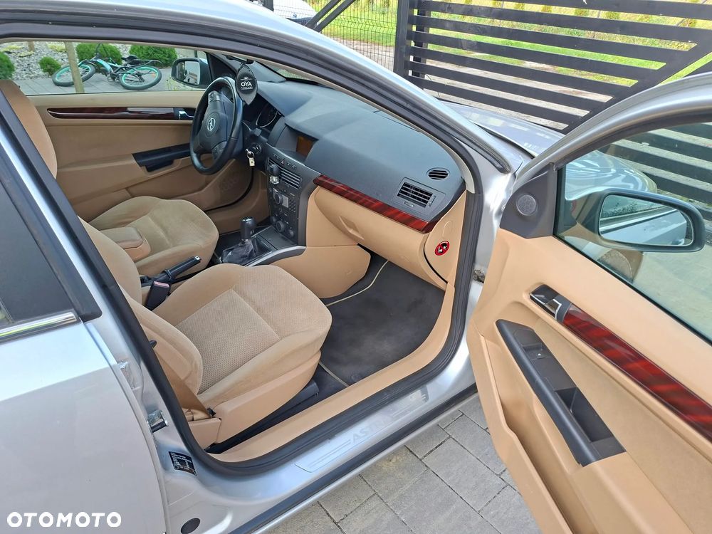 Opel Astra - 14