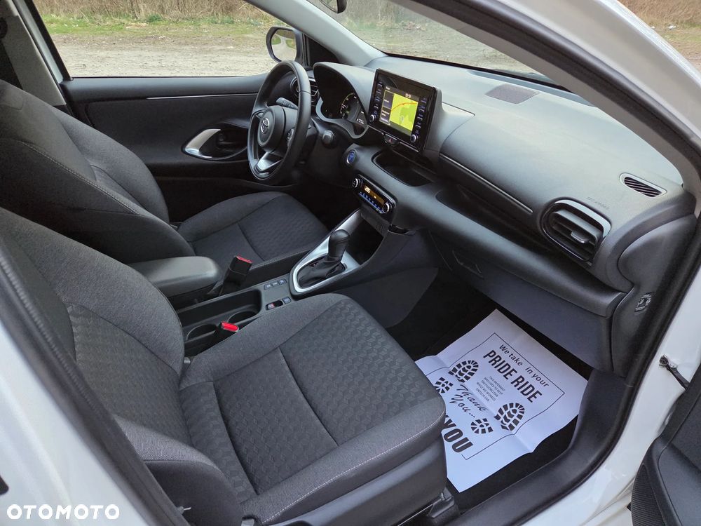 Toyota Yaris 116 1.5 VVT-i Black&White - 16