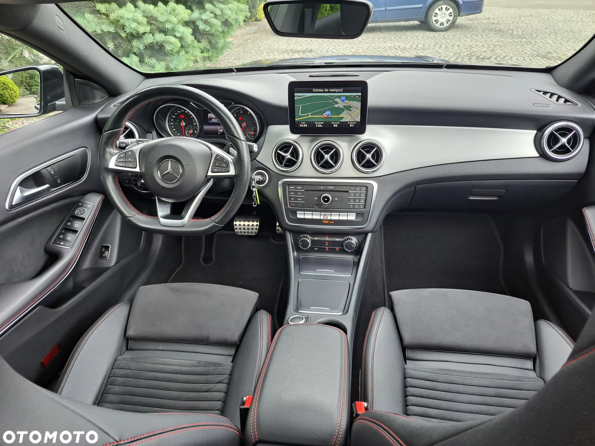 Mercedes-Benz CLA Shooting Brake 200 7G-DCT AMG Line - 30