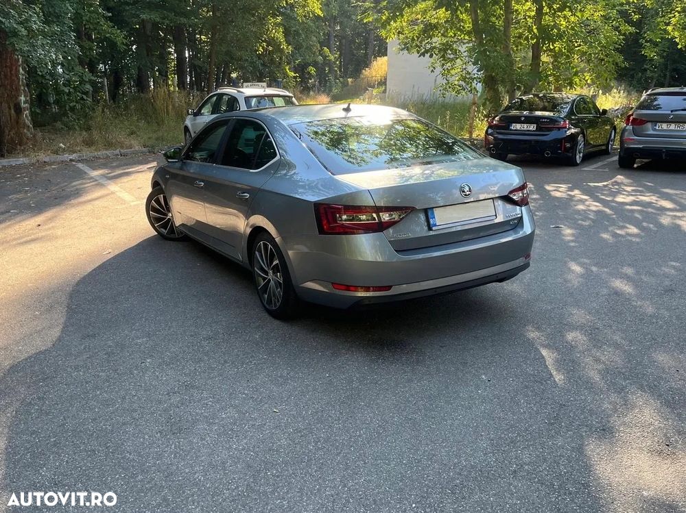 Skoda Superb 2.0 TDI 4X4 DSG L&K - 8